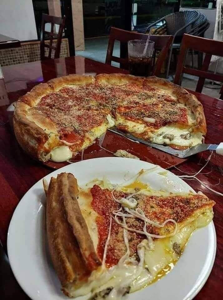 DEEP DISH PIZZA IN THE STYLE OF CHICAGO