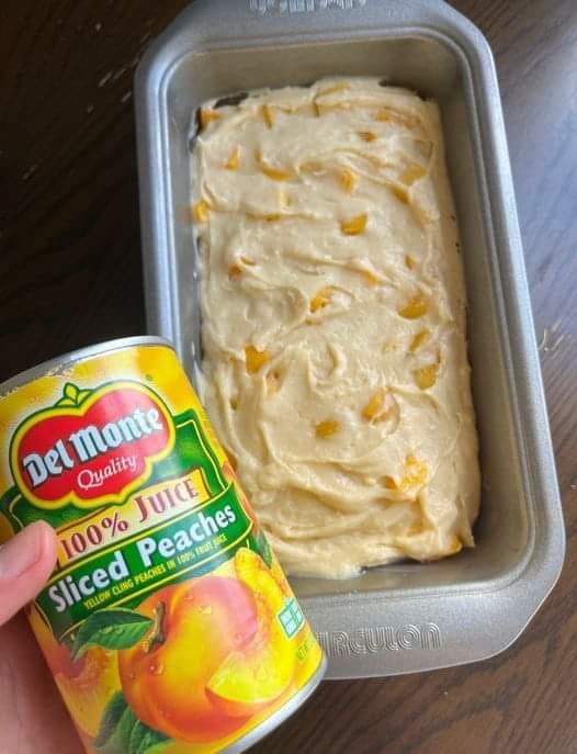 LOAF WITH PEACHES AND CREAM CHEESE