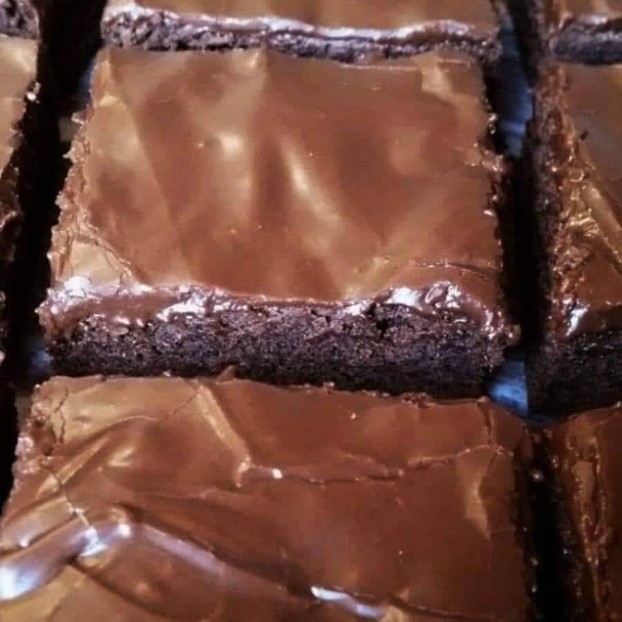 LADIES BROWNIES LUNCHROOM