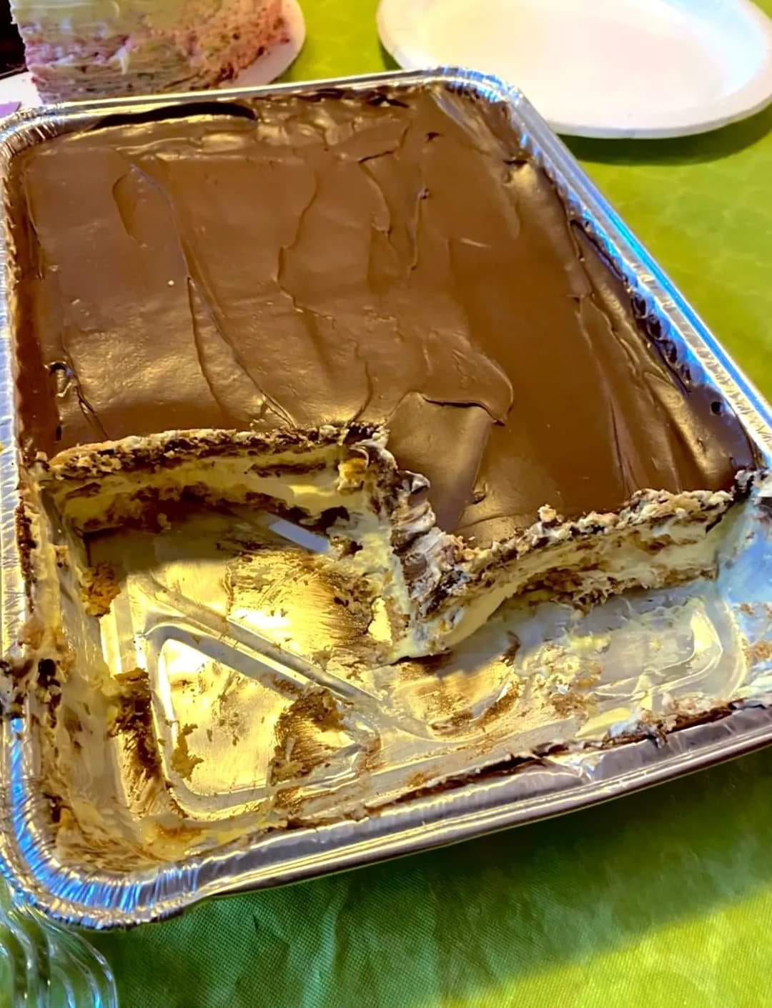 CHOCOLATE ECLAIR CAKE WITHOUT BAKE