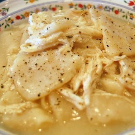 CHICKEN AND DUMPLINGS MADE AT HOME