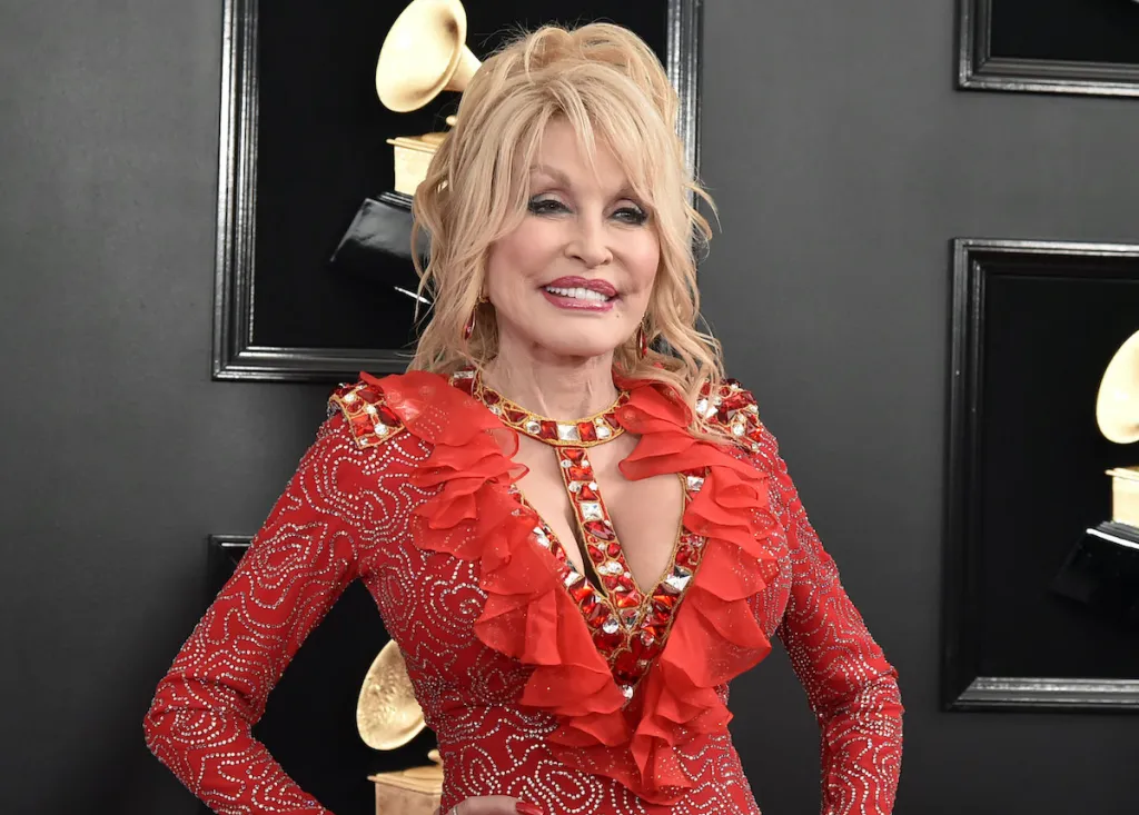 Dolly Parton: Always Glamorous, Always Ready!