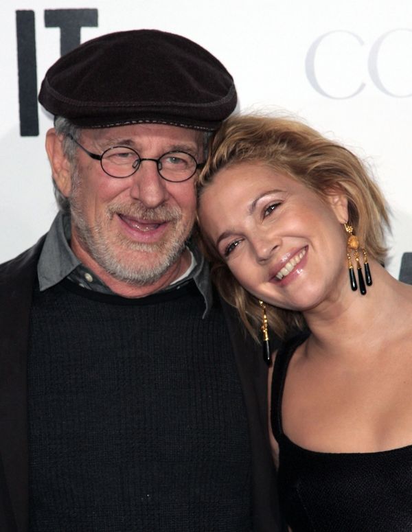 The Heartwarming Bond between Steven Spielberg and Drew Barrymore