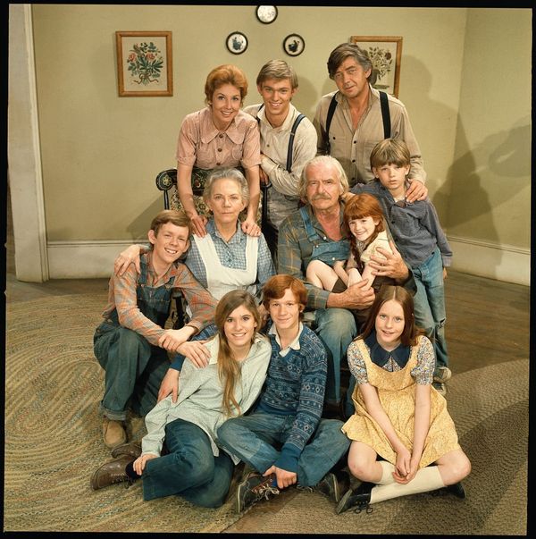 The cast of the hit television series "The Waltons" poses for a promotional photo on January 1, 1972.