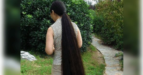 Despite Her Husband’s Many Requests, This Woman Didn’t Cut Her Hair In 25 Years.