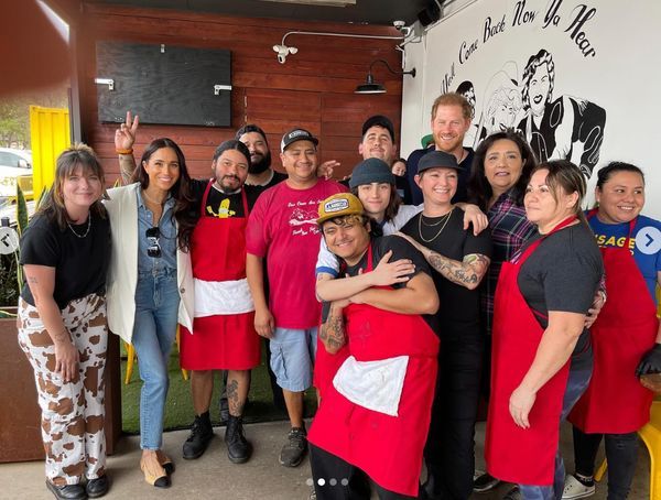 Meghan Markle, La Barbecue staff members, and Prince Harry | Source: Instagram.com/la_barbecue/