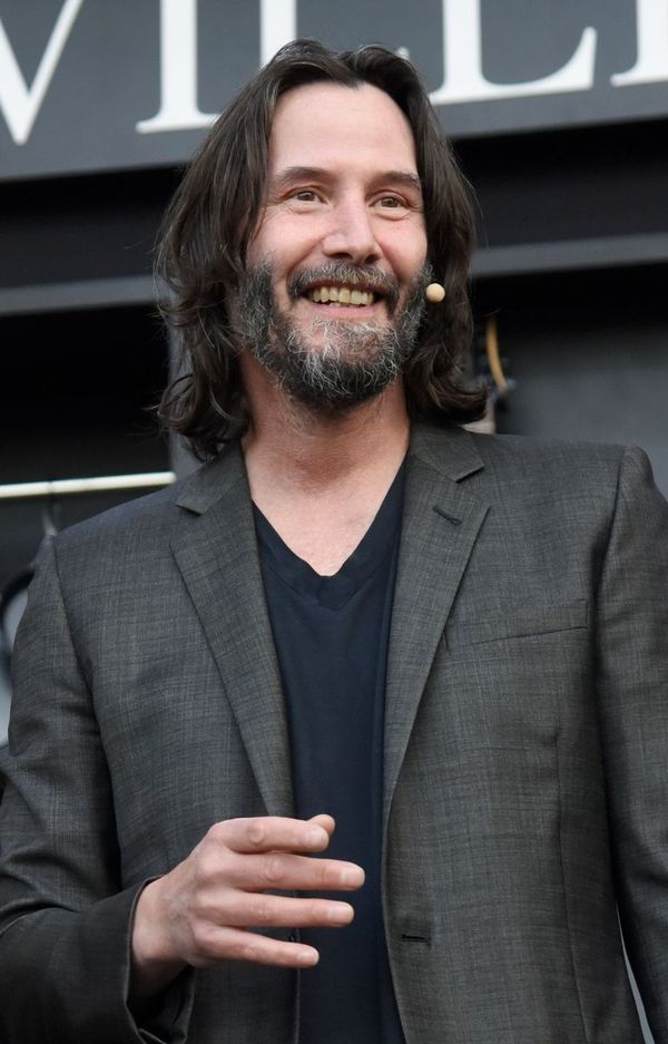 Keanu Reeves Surprises Fans with New Hairstyle