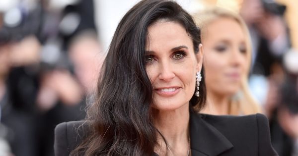 Demi Moore shares leggy image from fashion week, sparking online frenzy