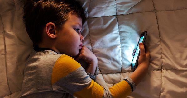 Mom says she’s entitled to snoop through her kids’ phones since she pays for them