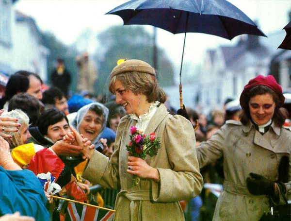 Rare Photos of Princess Diana: A Timeless Tribute – readthistory.com