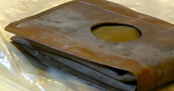 Employees Discover 71-Year-Old Wallet Inside Theater: An Unforgettable Reunion