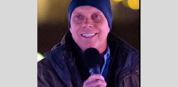 Beloved Figure Skater Scott Hamilton