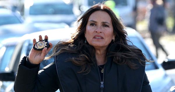 Mariska Hargitay Helps Lost Child During ‘Law & Order: SVU’ Shoot