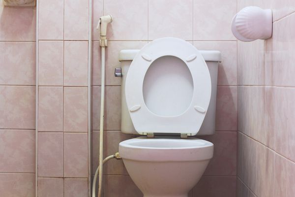 When Mystery Strikes: Solving the Strange Toilet Bowl Puzzle