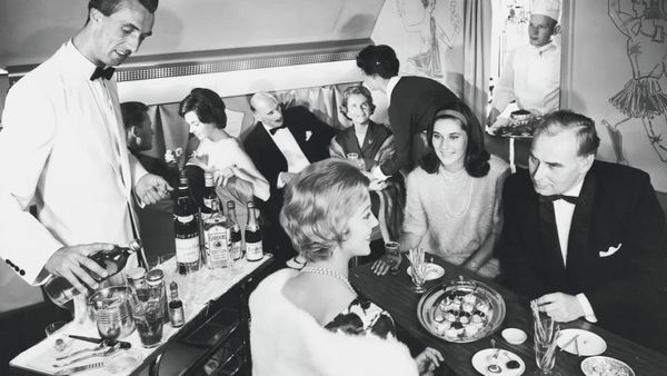 The Golden Age of Air Travel: A Luxurious Journey