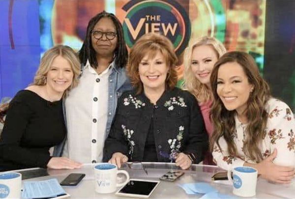 The View: A Lack of Warmth and Genuine Conversations