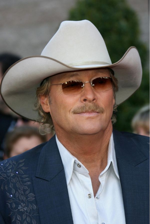 Alan Jackson: A Legend with a Heart of Gold