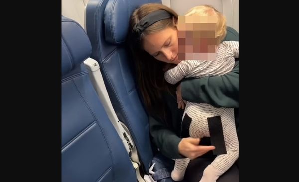 Unconventional Flight Safety Hack: Mom Secures Toddler to Airplane Seat
