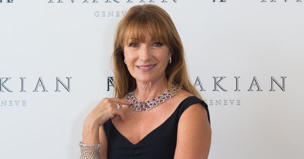 Jane Seymour, 72, shows off twin sons she gave birth to aged 44 – "handsome men"