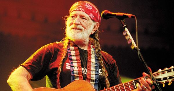 Willie Nelson’s Terrifying Health Scare: A Wake-up Call at 90