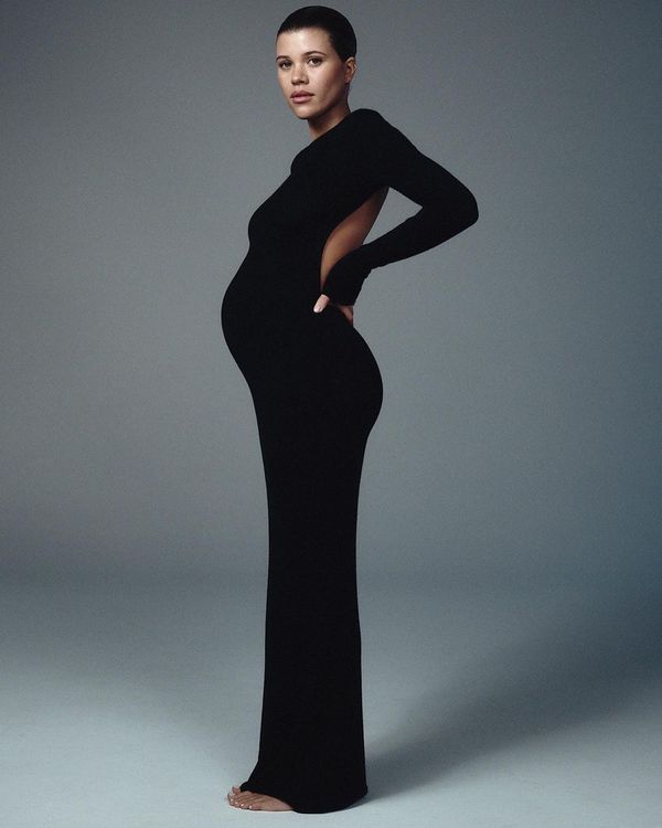 Sofia Richie Grainge's baby bump shoot from an Instagram post dated January 25, 2024 | Source: Instagram/voguemagazine/
