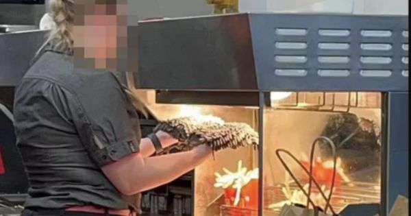 People Are Boycotting McDonald’s After Seeing What Worker Was “Cooking” With The Fries