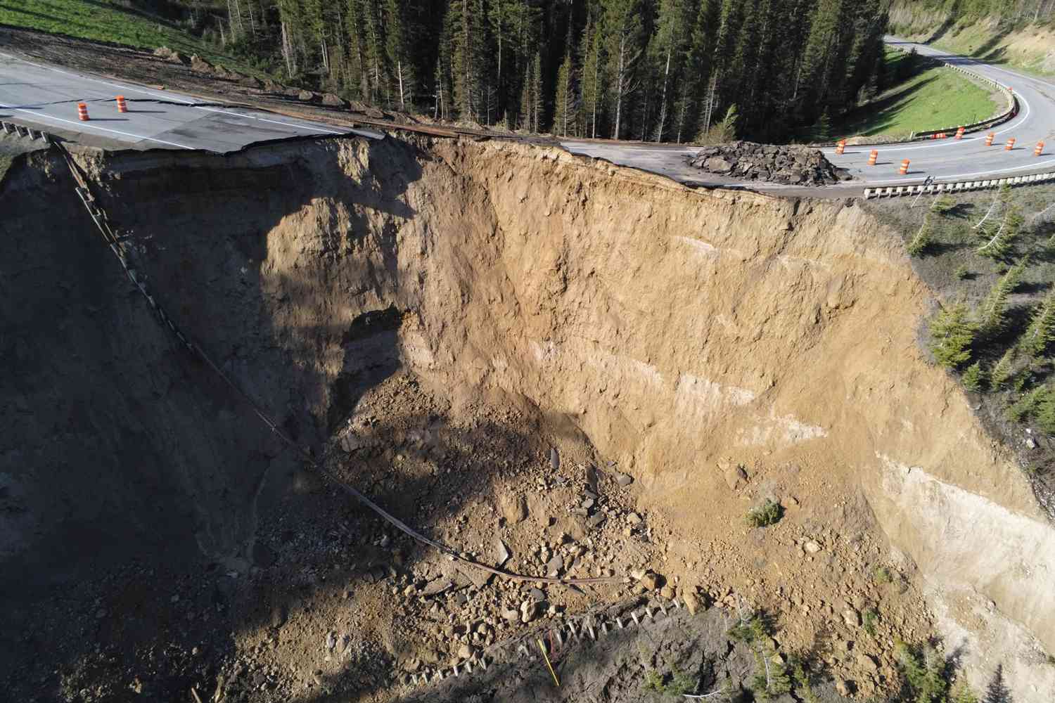 ‘Catastrophic’ Landslide Causes Highway Between Wyoming and Idaho to Collapse and Close Indefinitely