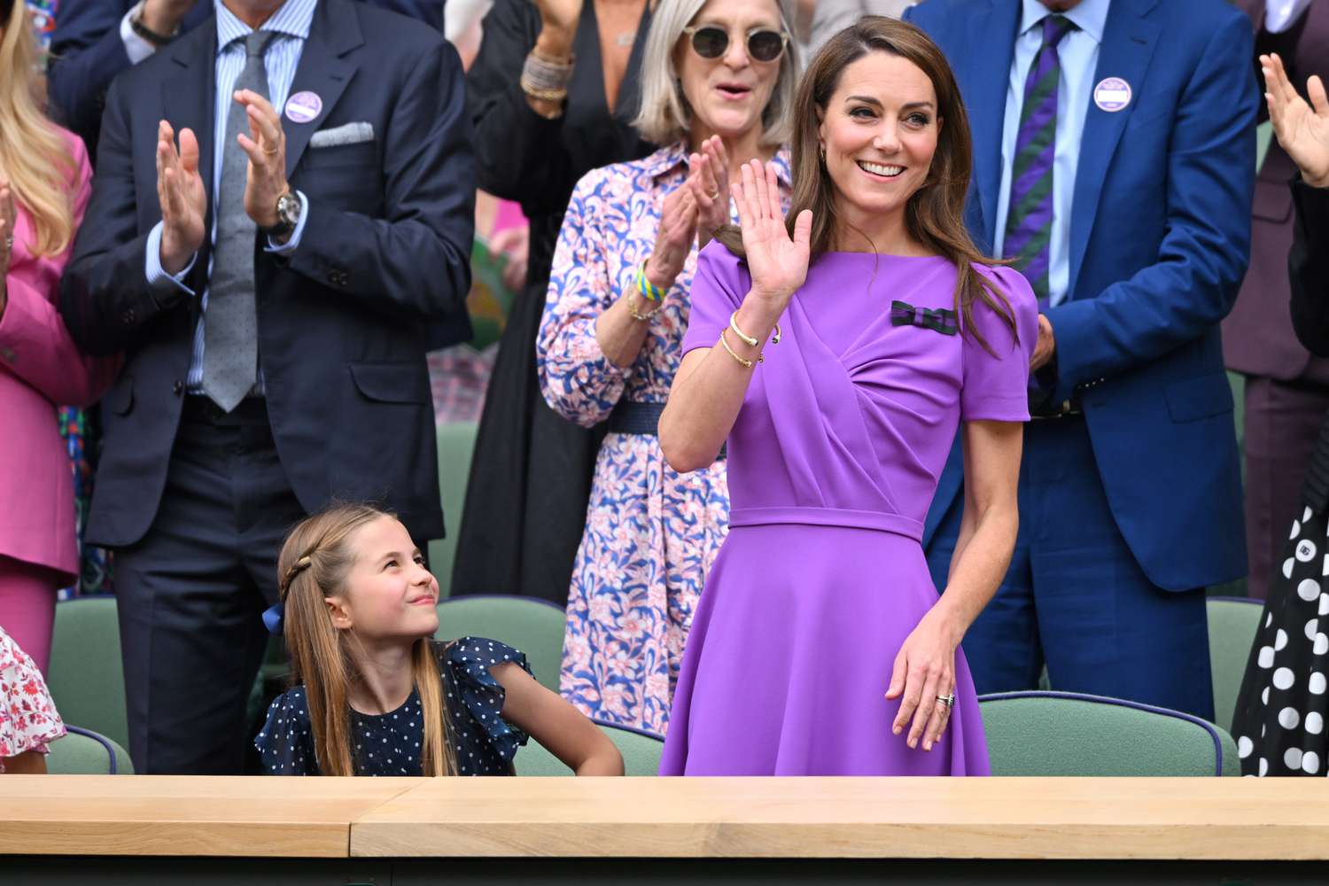 Princess Charlotte’s Heartwarming Reaction to Kate Middleton’s Standing Ovation at Wimbledon