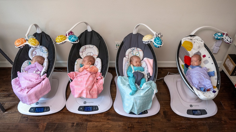 Identical quadruplet sisters meet their brothers for the 1st time