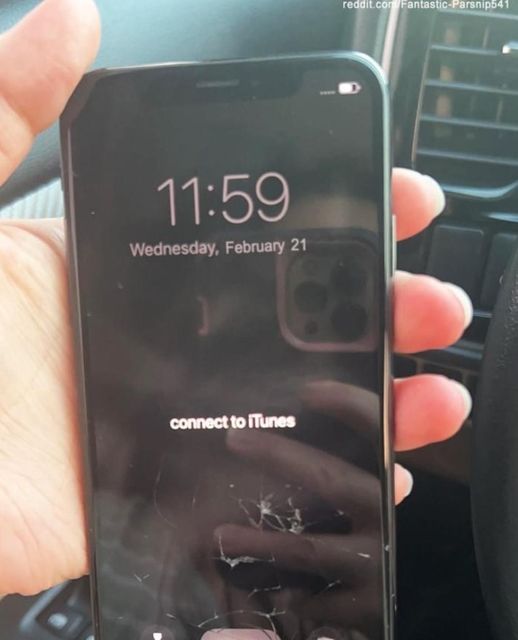 Her Life Changed Instantly When She Found A Secret Phone In Her Car