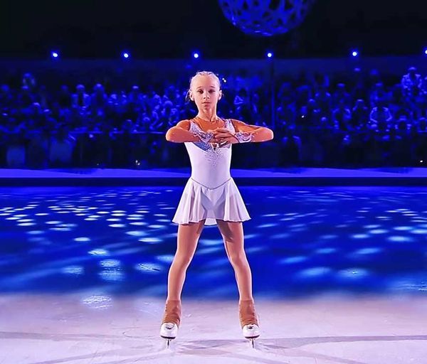 The Emotional and Touching Performance of a 10-Year-Old Figure Skater