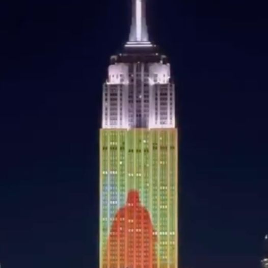 New Yorkers Tear Up As Empire State Building Lights Up With A James Earl Jones Tribute