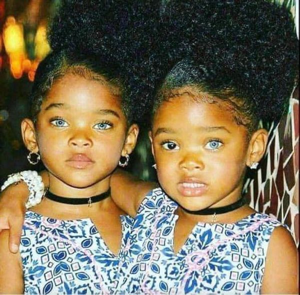 Meet the “Trueblue Twins” who are now gaining a massive Instagram following