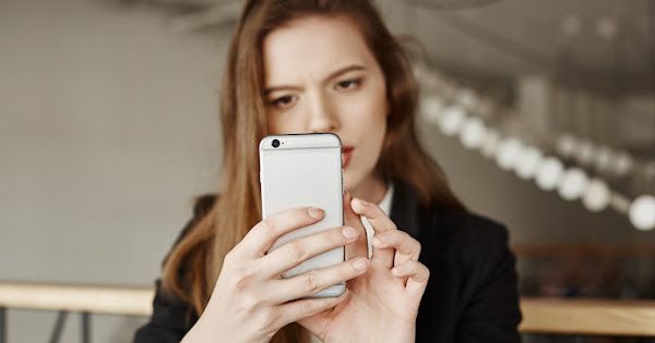 'I Didn't Know He Had a Wife!' I Received This SMS from a Strange Woman While My Husband Was on a Business Trip