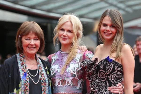 Nicole Kidman and her mother